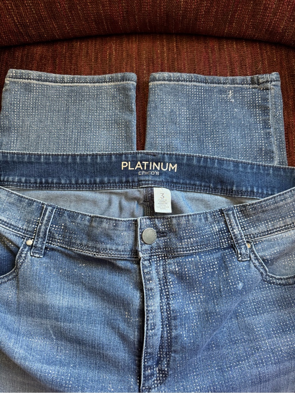 Chico’s Platinum Denim Jeans Silver Metallic Dot Shimmer Straight Leg 3 16 - Picture 6 of 8